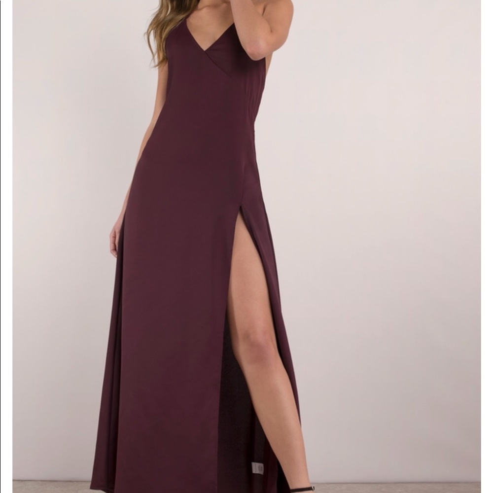 Tobi Selena Wine Maxi Dress Size M